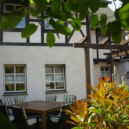 Ferienhaus Haus Am Puetz Wintrich Esterno foto