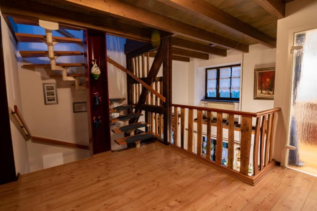 Ferienhaus Haus Am Puetz Wintrich Esterno foto