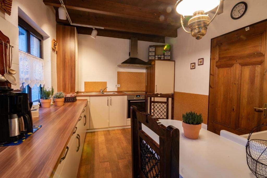 Ferienhaus Haus Am Puetz Wintrich Esterno foto